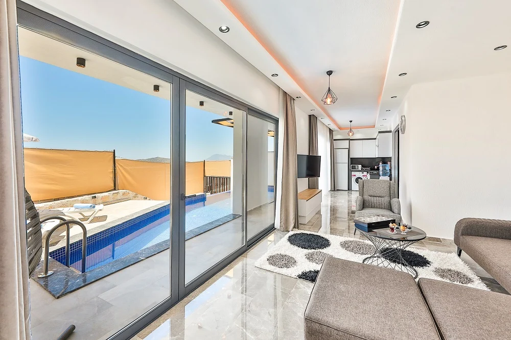 Kalkan Isıtmalı Havuzlu Villa Kiralama